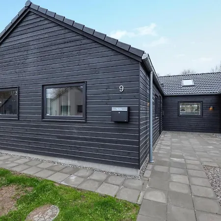 Holiday home Stunning In With Sauna Jesendorf