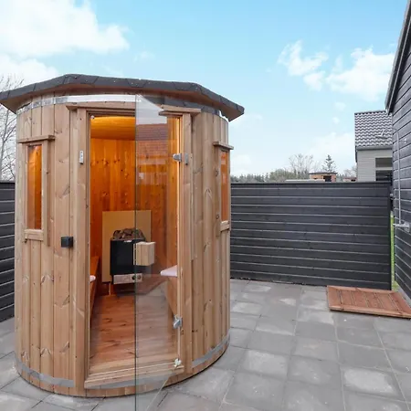 Stunning In With Sauna